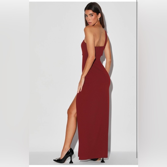 Lulu’s Simply Beautiful Burgundy One-Shoulder Cutout Dress- Size Small - Picture 2 of 4